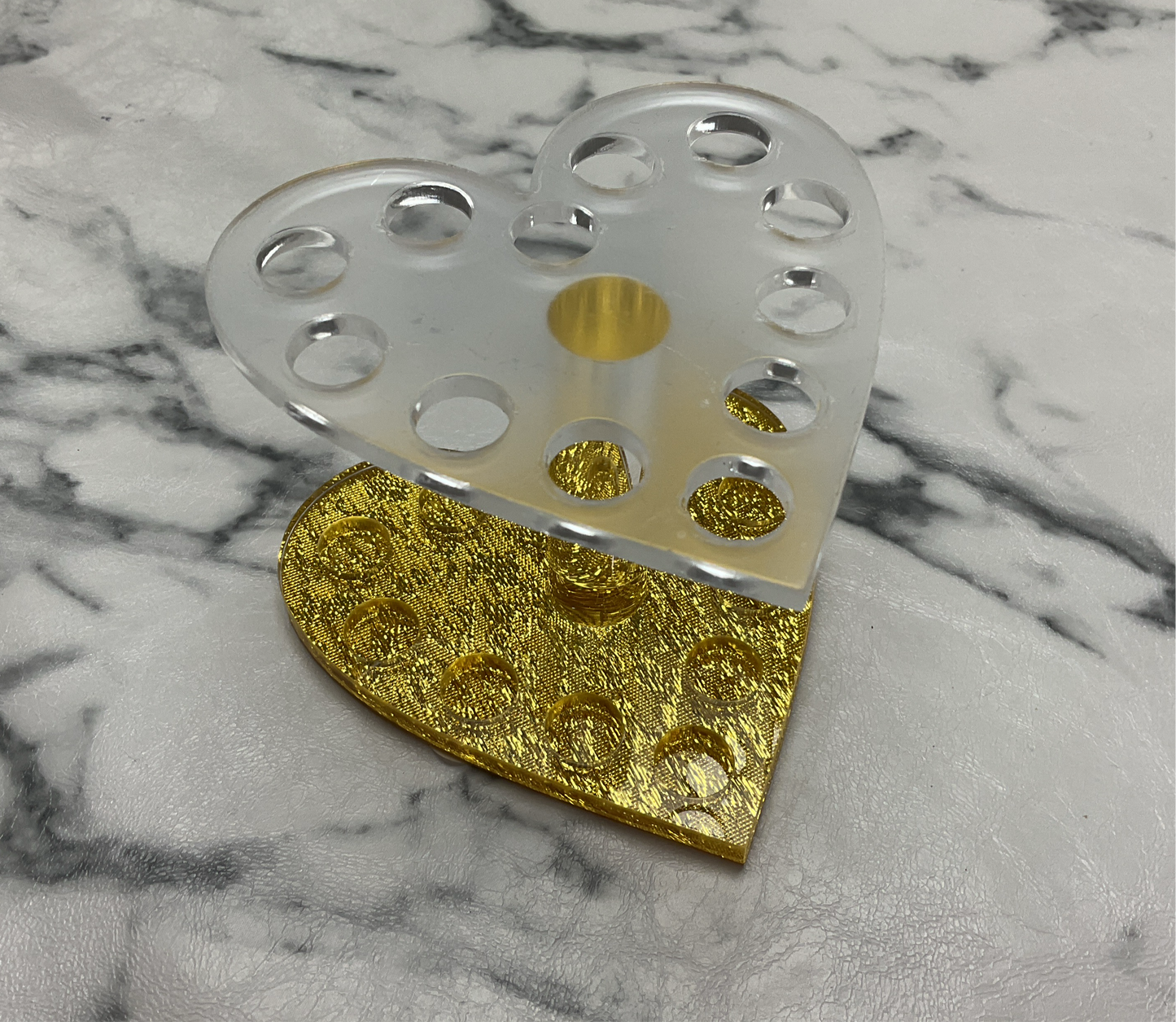 Nail Brush 12 Holes Nail Brush Holder Heart Shape (Gold)