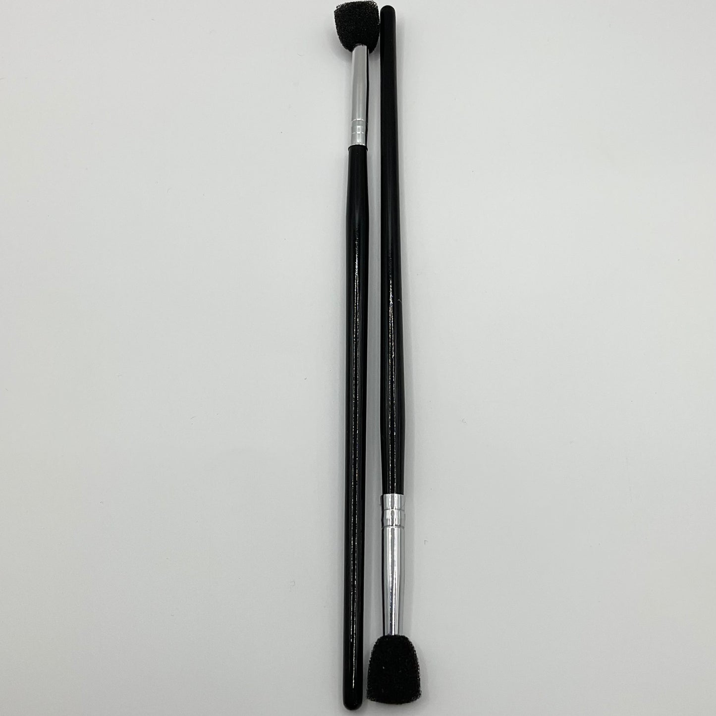 Smudge Brush, Pointed Sponge Applicator Flawless Blending, Smooth Finish, Synthetic Sponge, Soft Feel, Comfortable Grip, Professional Application