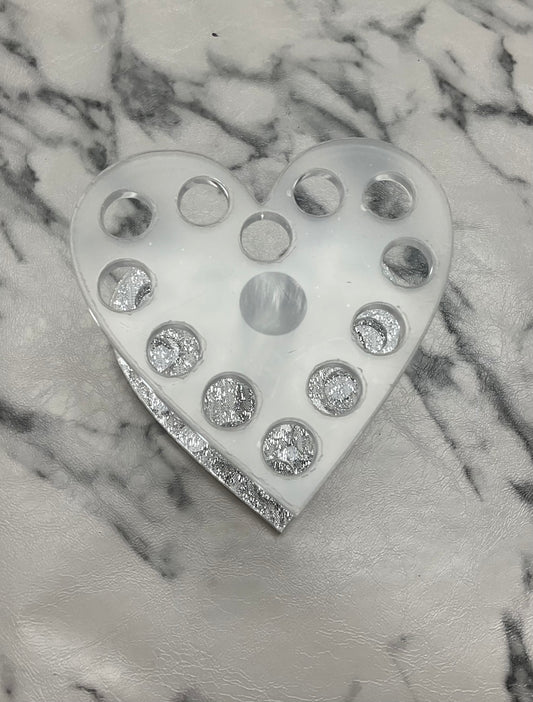 Nail Brush 12 Holes Nail Brush Holder Heart Shape (Silver)