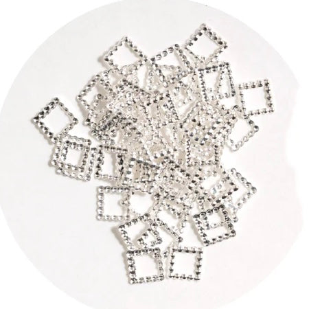 PREXY STUDS DESIGN FRAME SQUARE SILVER