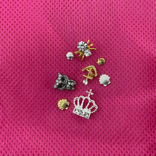 A Mix of Gems Spider, Anchor, Shells, Owls, Crown Nail Charm Nail Supplies for Women Acrylic Nail Art Decoration (16pcs/1pack)
