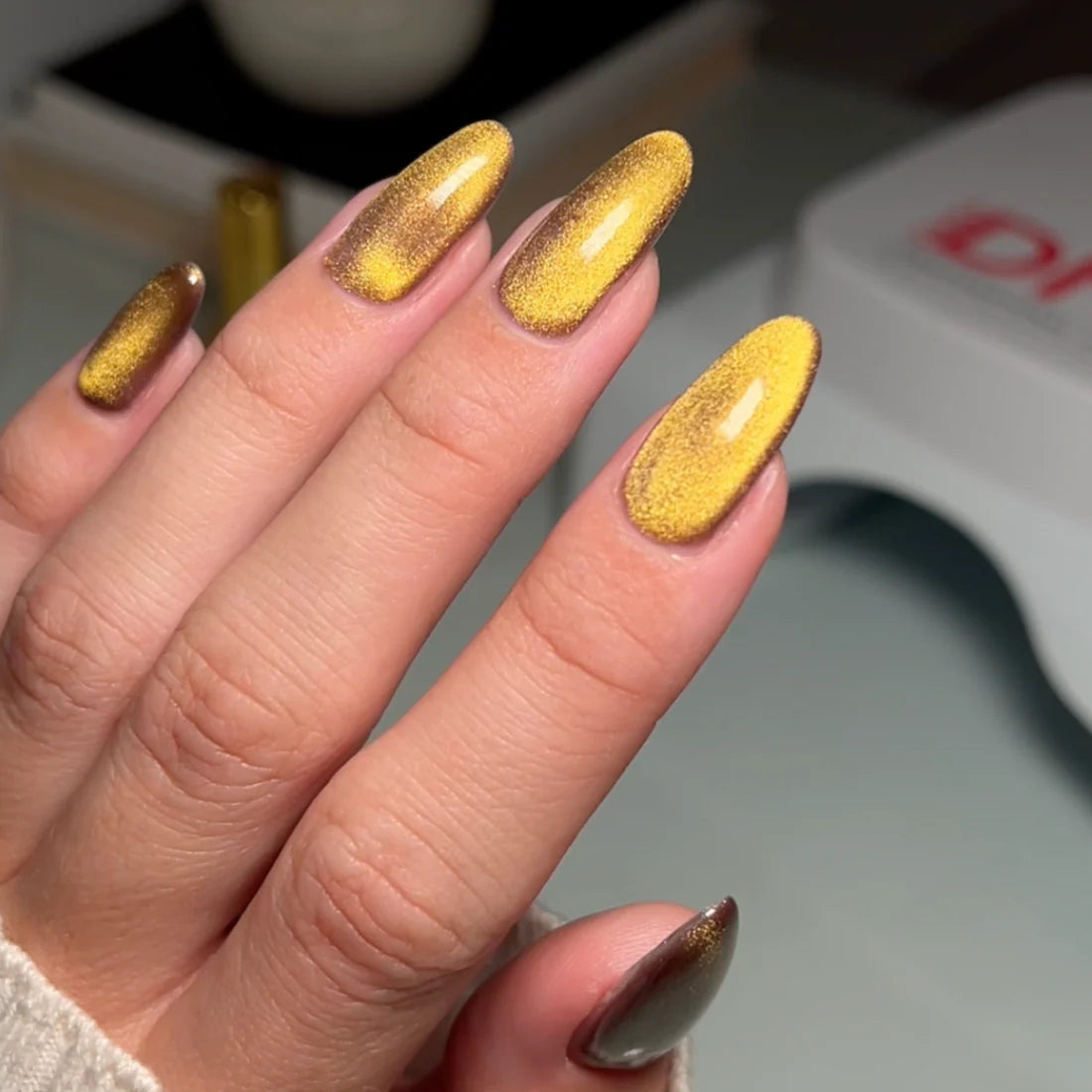 Dc 9D CAT EYE SMOOTHIE #10 - EMBER ENCHANTRESS