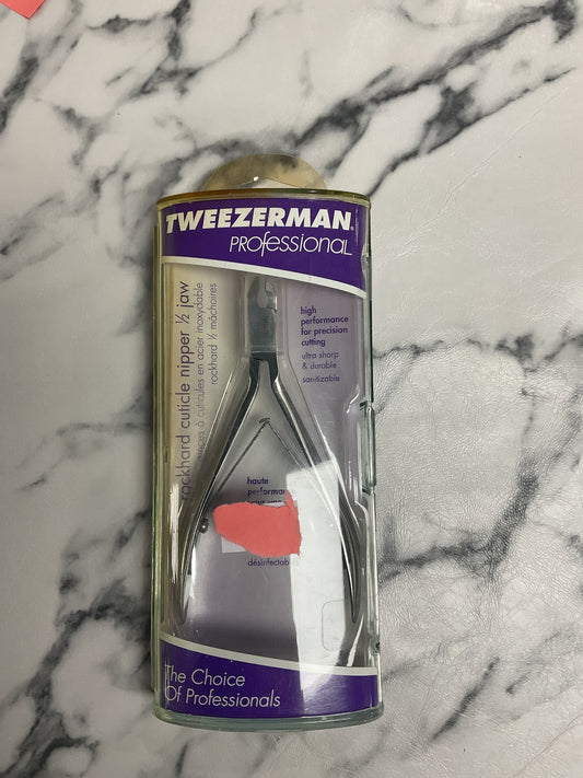 Tweezerman Rockhard Cuticle Nipper 1/2 Jaw