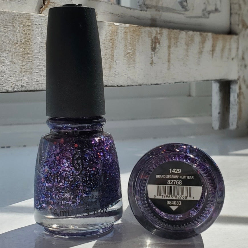 China Glaze -“Brand Sparkin New Year”(#82768)