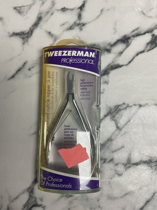 Tweezerman Rockhard Cuticle Nipper 1/4 Jaw