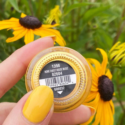 China Glaze - Home Sweet House Music (#82604)