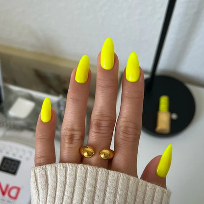 TENNIS BALL DIVA #189
