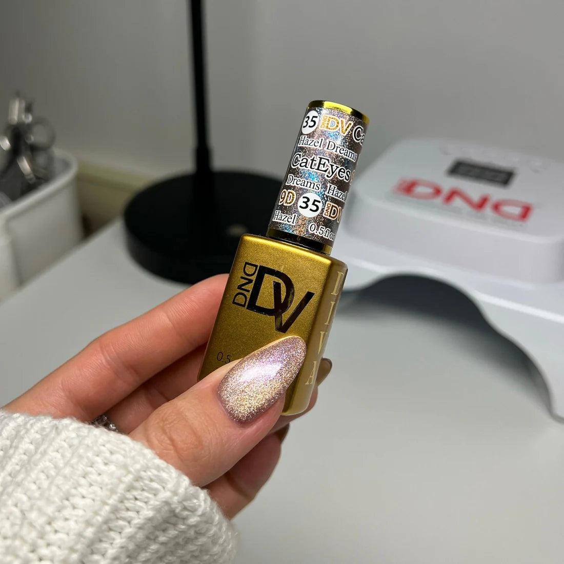 DIVA 9D CAT EYE DAYDREAM #35 - HAZEL DREAMS