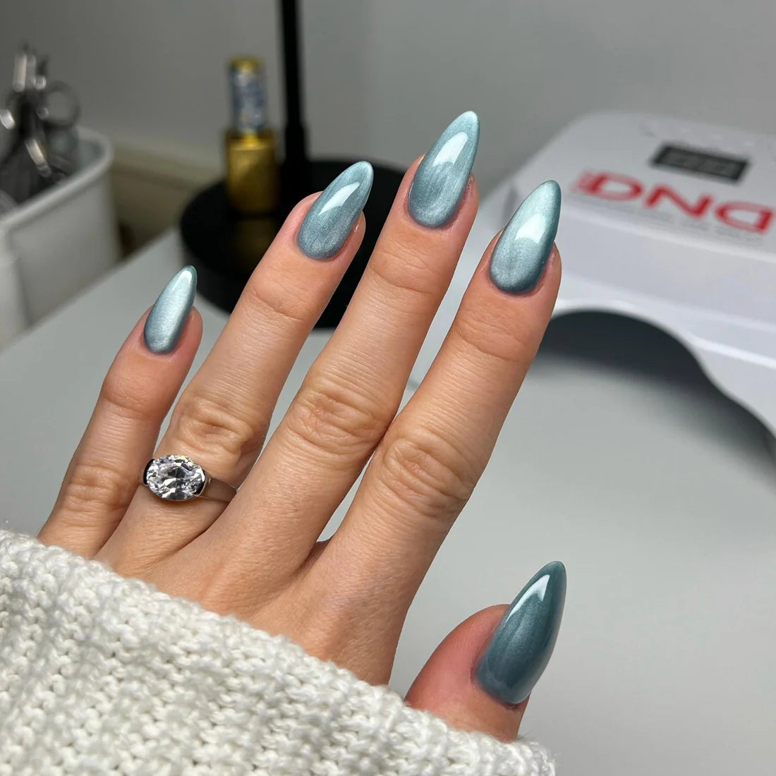 DIVA 9D CAT EYE GLASSBALL #10 - GLASS SLIPPER